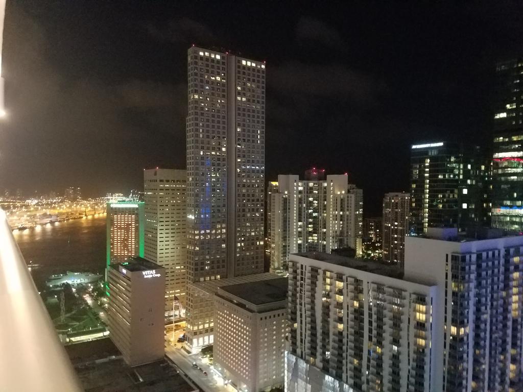 Downtown Miami Deluxe Apartment Екстериор снимка